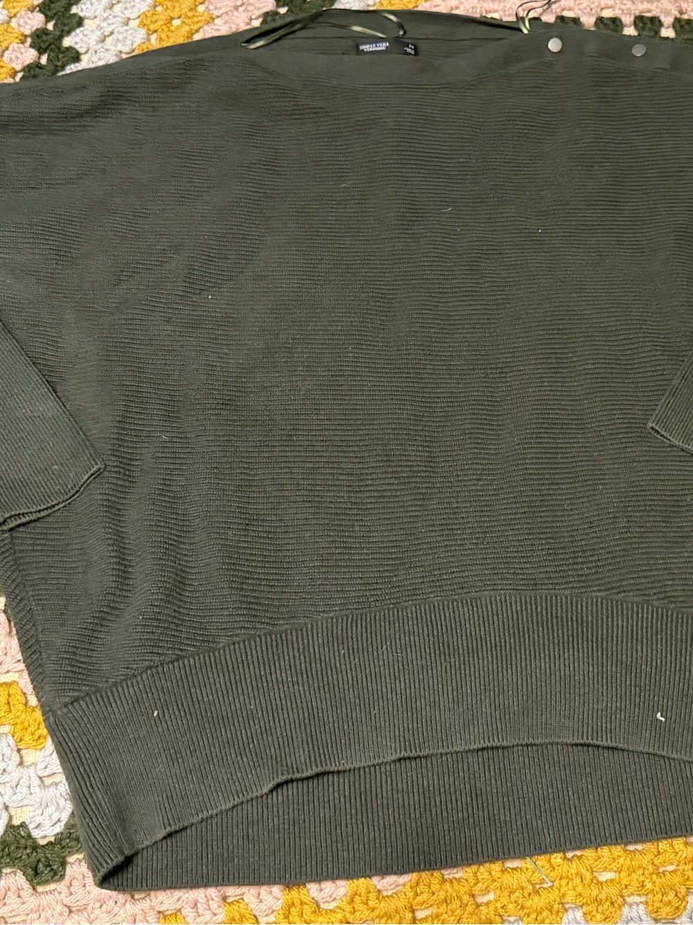 Vera Wang Women’s Olive Green Button-Shoulder Knit Sweater